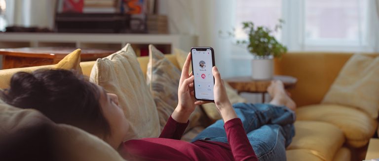 Our Guide to Finding a Meaningful Connection Through Dating Apps